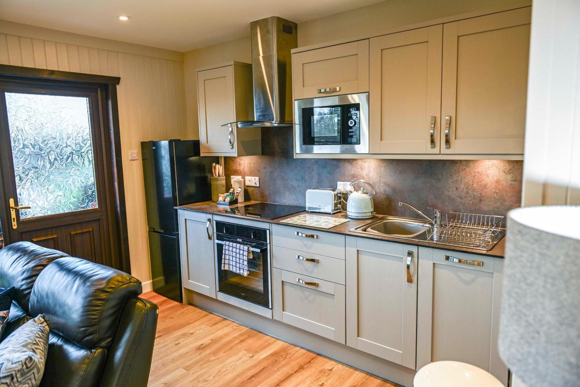 Bluebell Lodge 24 With Hot Tub Newton Stewart Bagian luar foto